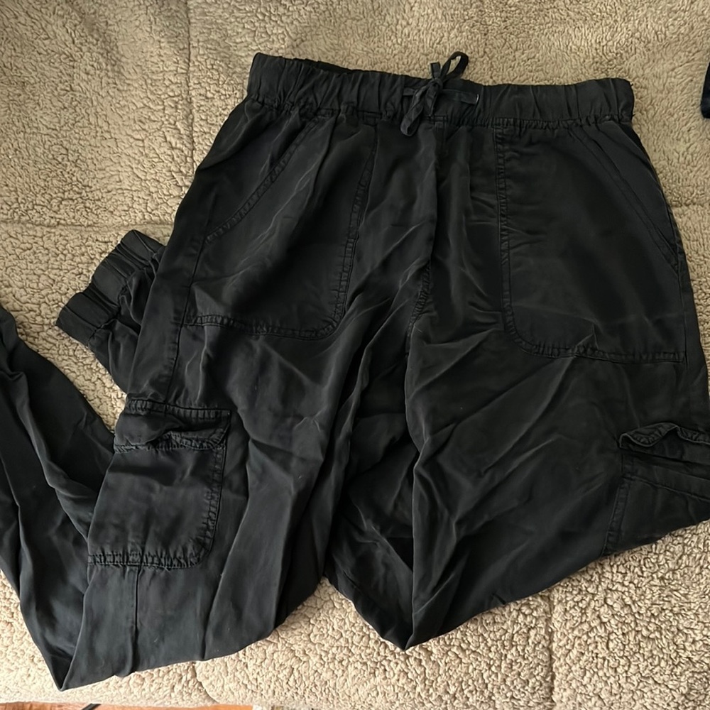 Black comfy oversized Joggers size small with pockets